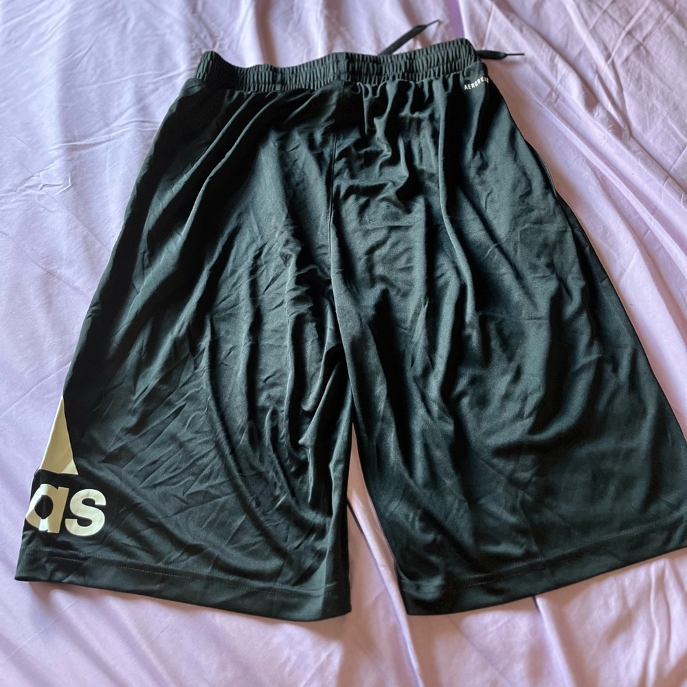 ADIDAS SHORTS - Picture 2 of 3